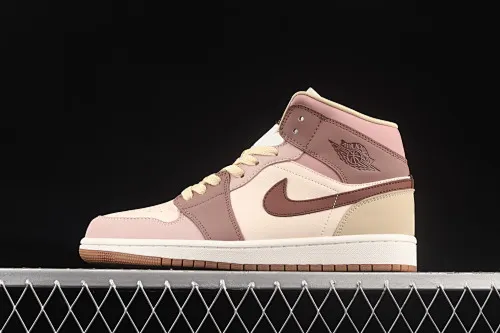 All categories Air Jordan Jordan series basketball shoes Air Jordan 1 Mid Different versions Air Jordan 1 Mid AJ1 Joe 1 smoke gray purple red red bean Chinese basketball shoes DO7440-821